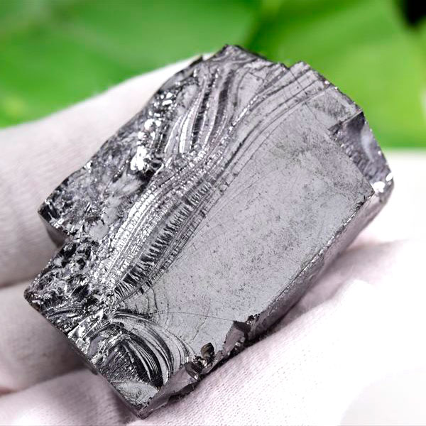 シュンガイト　エリートシュンガイト　ノーブルシュンガイト　シルバーシュンガイト　noble shungite　原石　電磁波　デトックス　浄化　天然石　パワーストーン