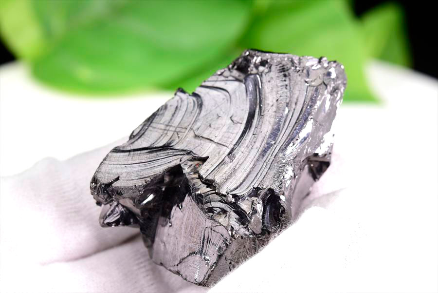 シュンガイト　エリートシュンガイト　ノーブルシュンガイト　シルバーシュンガイト　noble shungite　原石　電磁波　デトックス　浄化　天然石　パワーストーン