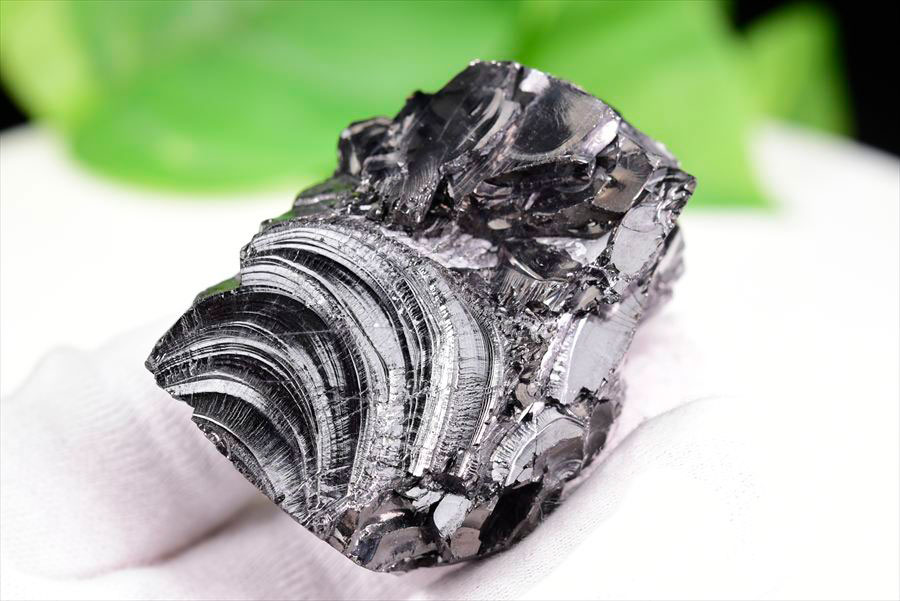 シュンガイト　エリートシュンガイト　ノーブルシュンガイト　シルバーシュンガイト　noble shungite　原石　電磁波　デトックス　浄化　天然石　パワーストーン