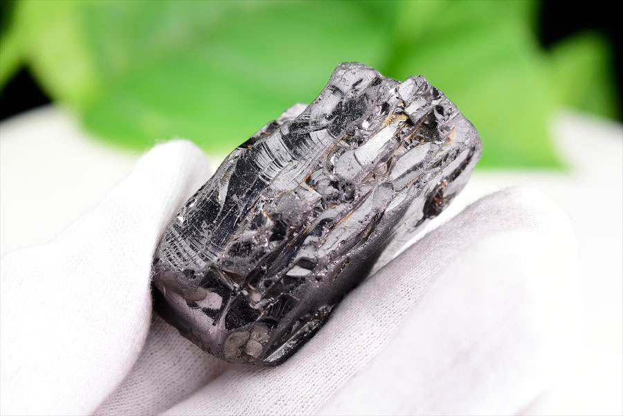 シュンガイト　エリートシュンガイト　ノーブルシュンガイト　シルバーシュンガイト　noble shungite　原石　電磁波　デトックス　浄化　天然石　パワーストーン