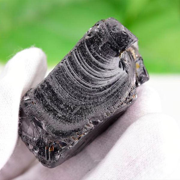 シュンガイト　エリートシュンガイト　ノーブルシュンガイト　シルバーシュンガイト　noble shungite　原石　電磁波　デトックス　浄化　天然石　パワーストーン