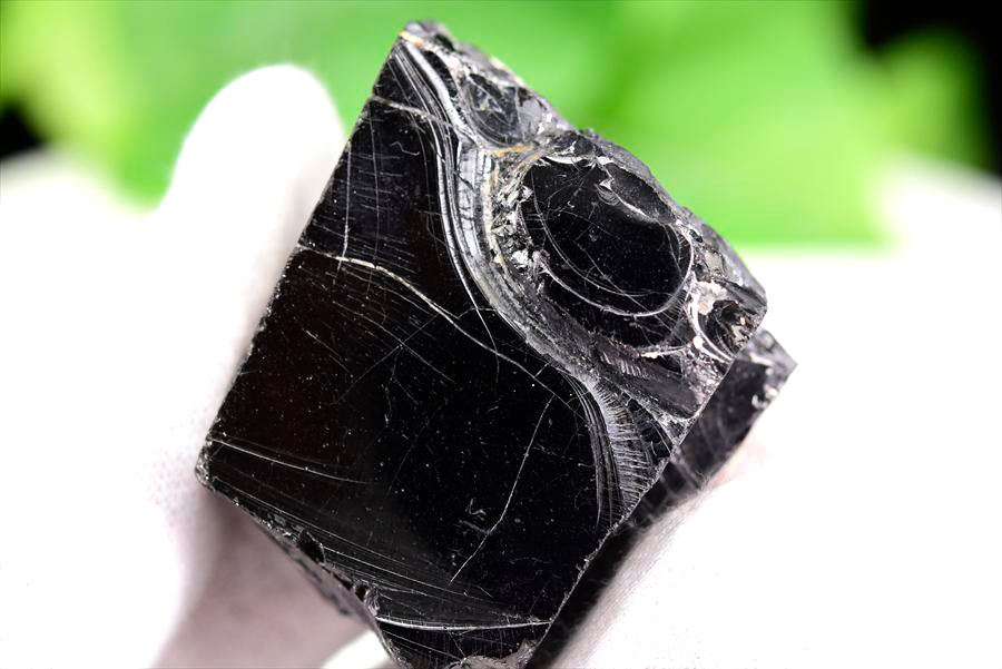 シュンガイト　エリートシュンガイト　ノーブルシュンガイト　シルバーシュンガイト　noble shungite　原石　電磁波　デトックス　浄化　天然石　パワーストーン