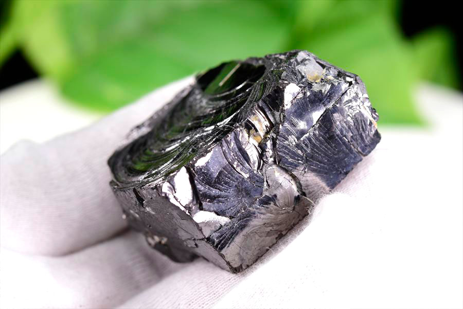 シュンガイト　エリートシュンガイト　ノーブルシュンガイト　シルバーシュンガイト　noble shungite　原石　電磁波　デトックス　浄化　天然石　パワーストーン