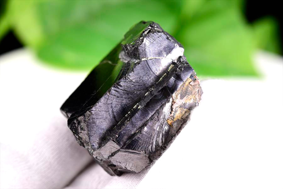 シュンガイト　エリートシュンガイト　ノーブルシュンガイト　シルバーシュンガイト　noble shungite　原石　電磁波　デトックス　浄化　天然石　パワーストーン