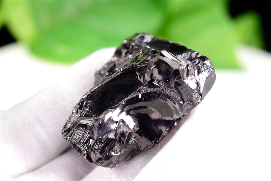 シュンガイト　エリートシュンガイト　ノーブルシュンガイト　シルバーシュンガイト　noble shungite　原石　電磁波　デトックス　浄化　天然石　パワーストーン