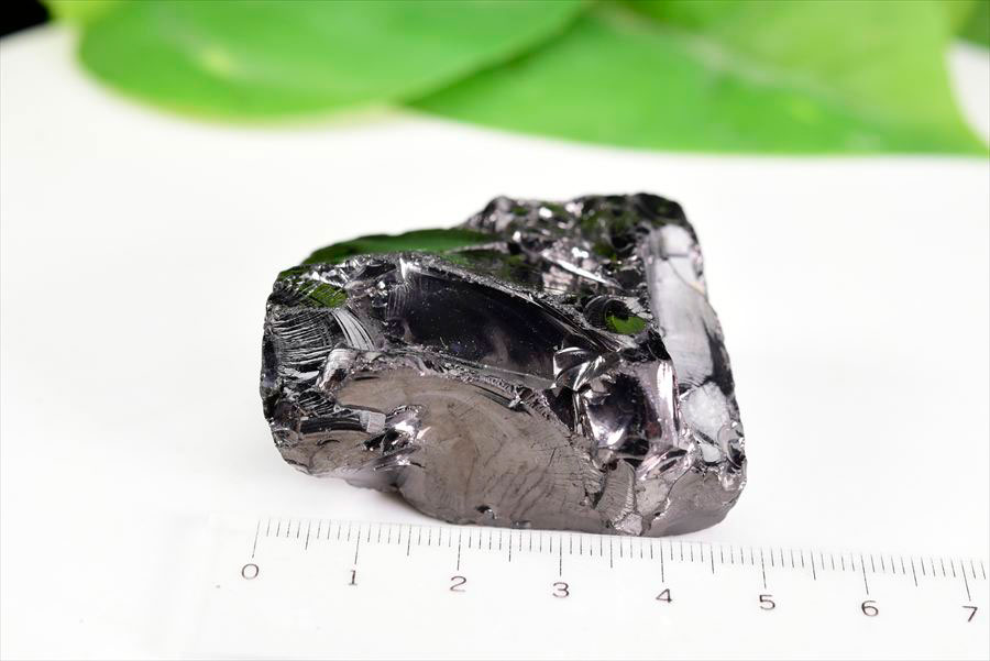 シュンガイト　エリートシュンガイト　ノーブルシュンガイト　シルバーシュンガイト　noble shungite　原石　電磁波　デトックス　浄化　天然石　パワーストーン