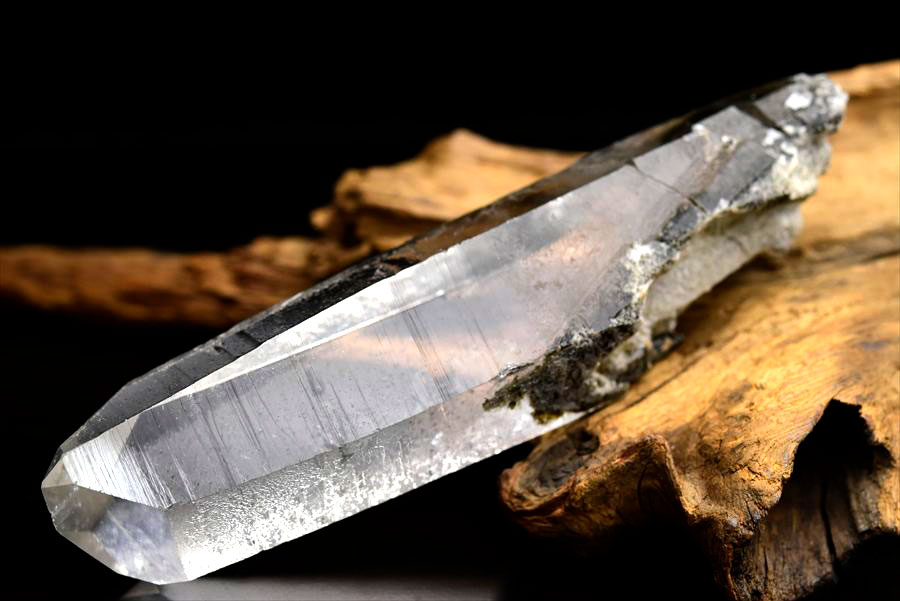 ゼッカデソーザ　ゼッカ水晶　ゼッカデソウザ　zeca de souza　corinto　コリント　天然水晶　ポイント　原石　単結晶　パワーストーン