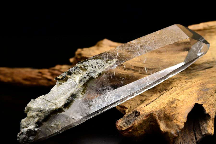 ゼッカデソウザ ゼッカ水晶 Zeca de Souza｜ポイント｜原石｜コリント