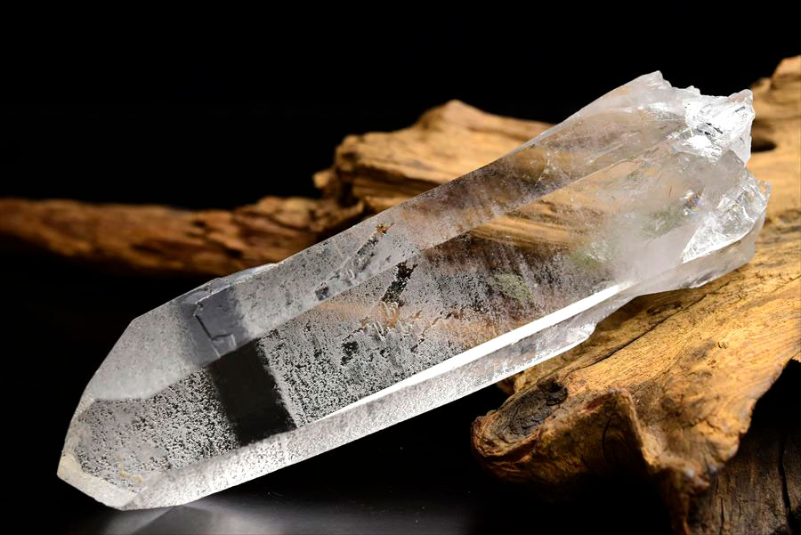 ゼッカデソーザ　ゼッカ水晶　ゼッカデソウザ　zeca de souza　corinto　コリント　天然水晶　ポイント　原石　単結晶　パワーストーン