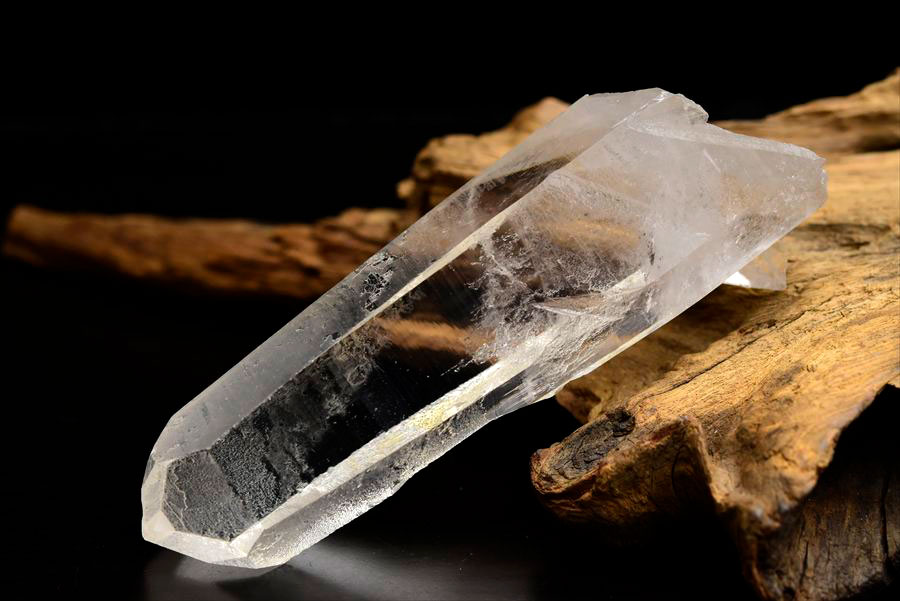 ゼッカデソーザ　ゼッカ水晶　ゼッカデソウザ　zeca de souza　corinto　コリント　天然水晶　ポイント　原石　単結晶　パワーストーン