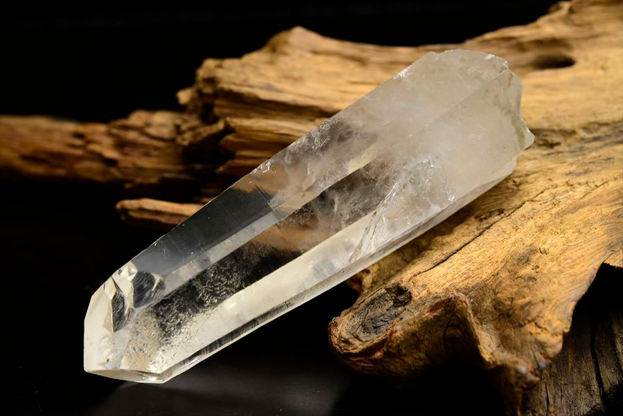 ゼッカデソーザ　ゼッカ水晶　ゼッカデソウザ　zeca de souza　corinto　コリント　天然水晶　ポイント　原石　単結晶　パワーストーン