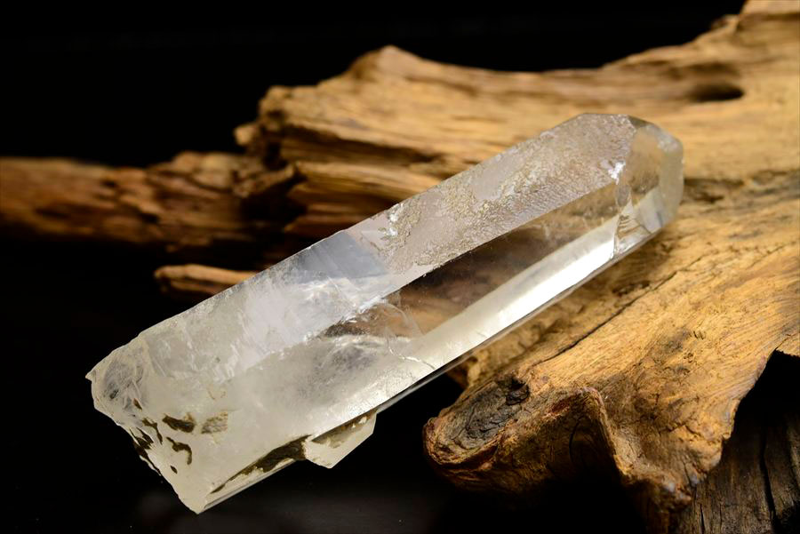 ゼッカデソーザ　ゼッカ水晶　ゼッカデソウザ　zeca de souza　corinto　コリント　天然水晶　ポイント　原石　単結晶　パワーストーン