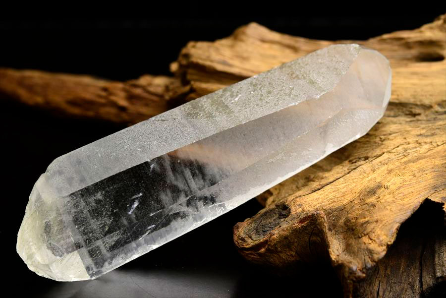 ゼッカデソーザ　ゼッカ水晶　ゼッカデソウザ　zeca de souza　corinto　コリント　天然水晶　ポイント　原石　単結晶　パワーストーン