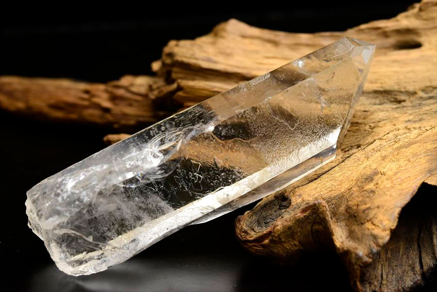 ゼッカデソーザ　ゼッカ水晶　ゼッカデソウザ　zeca de souza　corinto　コリント　天然水晶　ポイント　原石　単結晶　パワーストーン