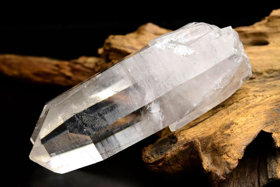ゼッカデソーザ　ゼッカ水晶　ゼッカデソウザ　zeca de souza　corinto　コリント　天然水晶　ポイント　原石　単結晶　パワーストーン