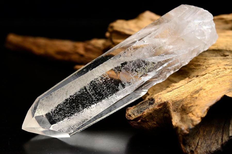 ゼッカデソーザ　ゼッカ水晶　ゼッカデソウザ　zeca de souza　corinto　コリント　天然水晶　ポイント　原石　単結晶　パワーストーン
