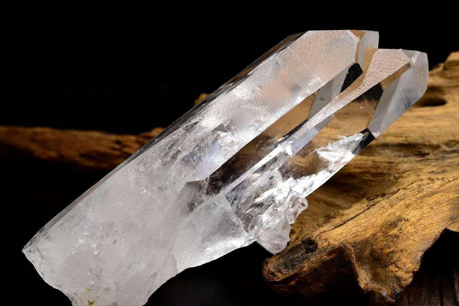 ゼッカデソーザ　ゼッカ水晶　ゼッカデソウザ　zeca de souza　corinto　コリント　天然水晶　ポイント　原石　単結晶　パワーストーン