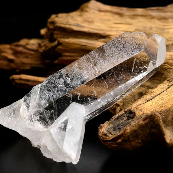 ゼッカデソーザ　ゼッカ水晶　ゼッカデソウザ　zeca de souza　corinto　コリント　天然水晶　ポイント　原石　単結晶　パワーストーン