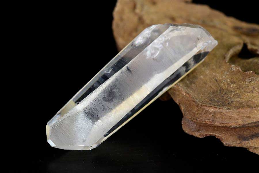 ゼッカデソーザ　ゼッカ水晶　ゼッカデソウザ　zeca de souza　corinto　コリント　天然水晶　ポイント　原石　単結晶　パワーストーン