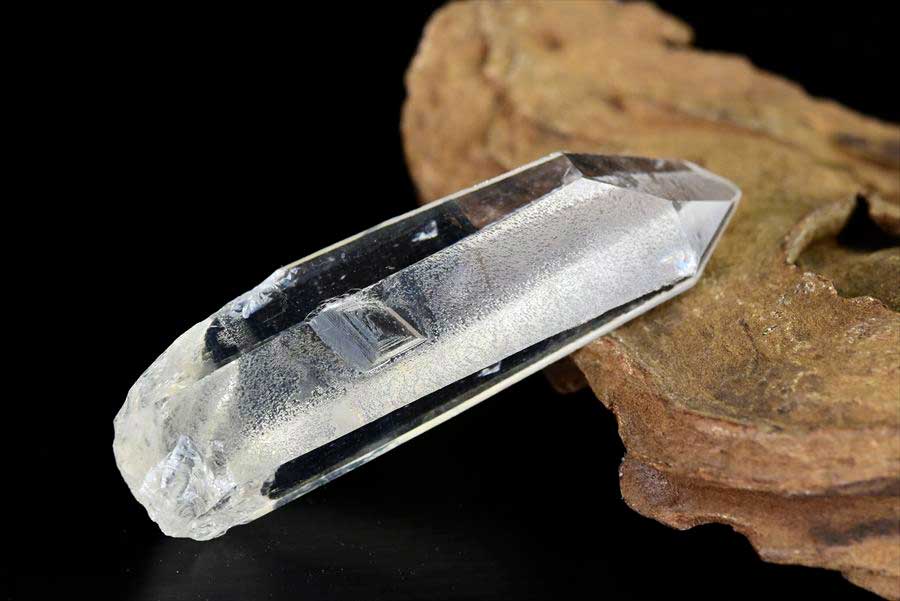 ゼッカデソーザ　ゼッカ水晶　ゼッカデソウザ　zeca de souza　corinto　コリント　天然水晶　ポイント　原石　単結晶　パワーストーン