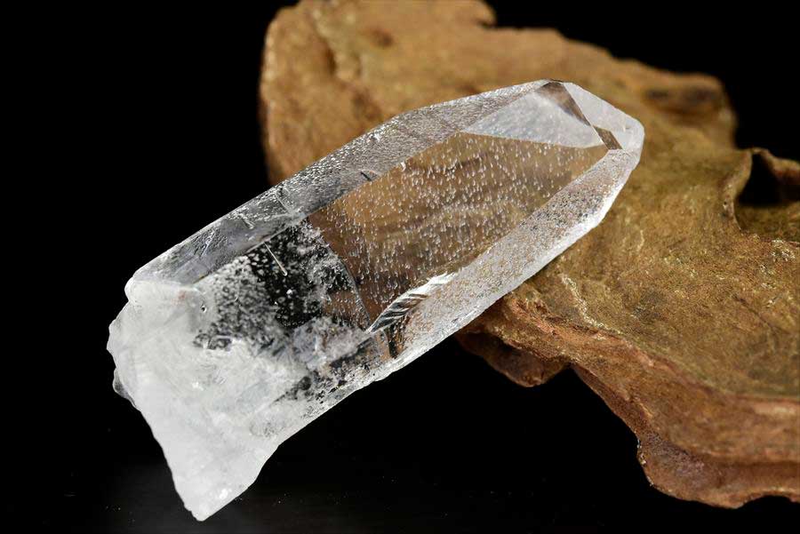 ゼッカデソーザ　ゼッカ水晶　ゼッカデソウザ　zeca de souza　corinto　コリント　天然水晶　ポイント　原石　単結晶　パワーストーン
