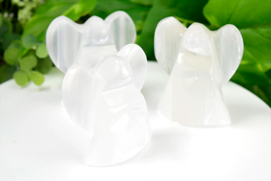 セレナイト　透石膏　天使　エンジェル　置物　selenite Angel　天然石　パワーストーン