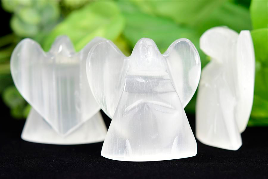 セレナイト　透石膏　天使　エンジェル　置物　selenite Angel　天然石　パワーストーン