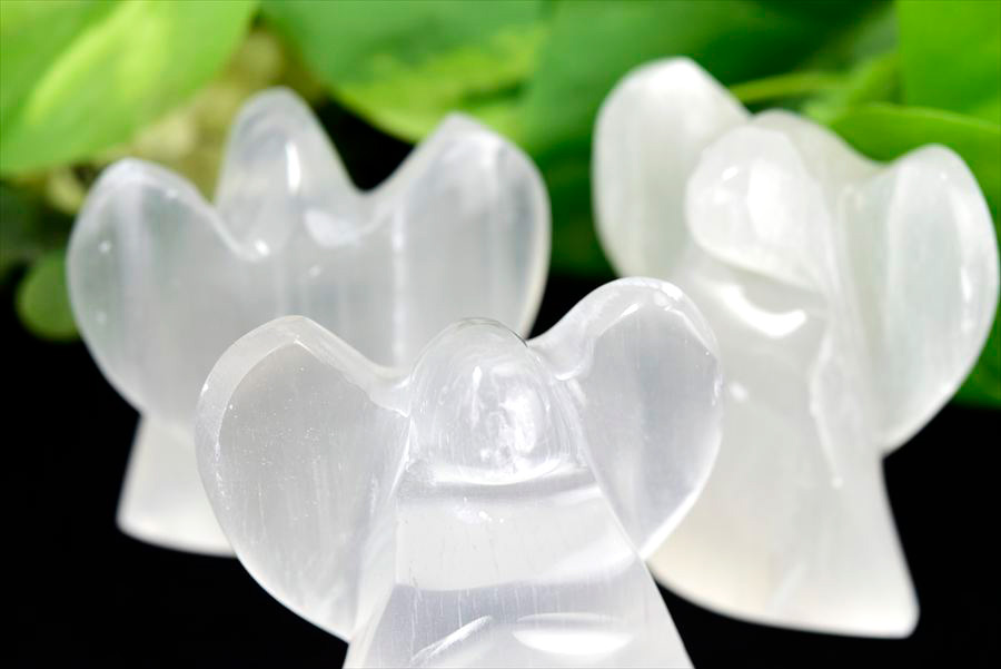 セレナイト　透石膏　天使　エンジェル　置物　selenite Angel　天然石　パワーストーン