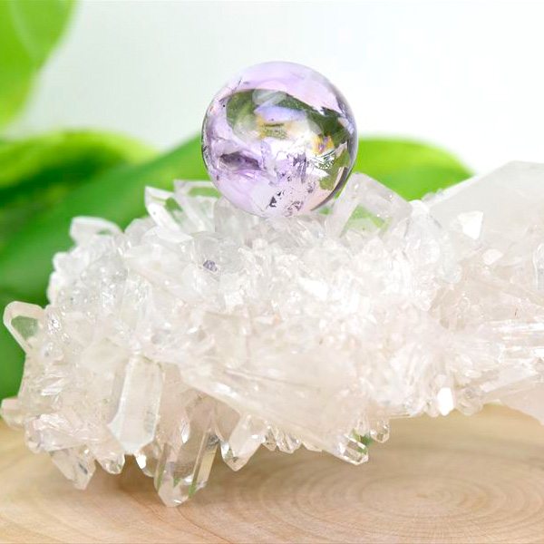 ラベンダーアメジスト丸玉 水晶クラスター