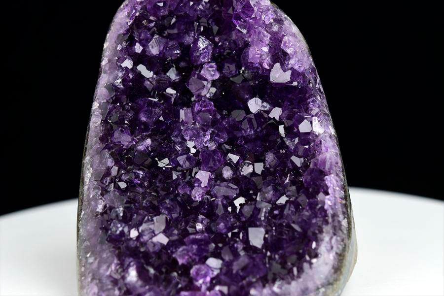 アメジスト　紫水晶　クラスター　原石　ウルグアイ産アメジスト　アルティガス　Artigas Uruguay　インテリア　浄化　置物　カットベース　天然石　パワーストーン