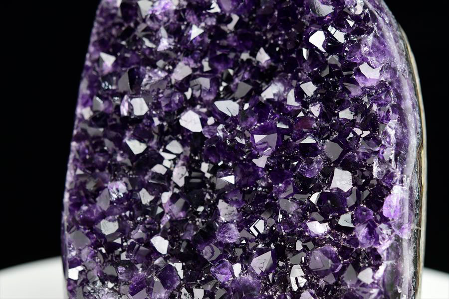 アメジスト　紫水晶　クラスター　原石　ウルグアイ産アメジスト　アルティガス　Artigas Uruguay　インテリア　浄化　置物　カットベース　天然石　パワーストーン
