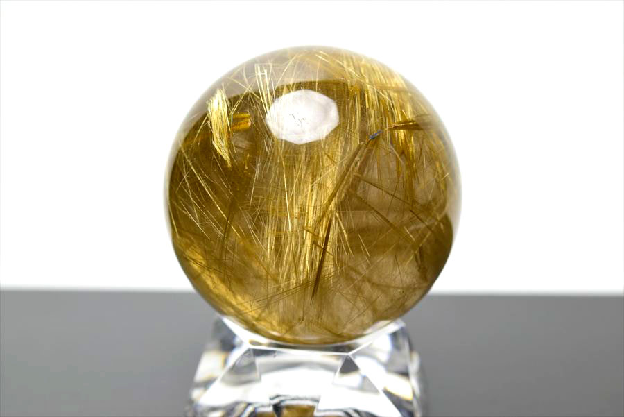 ゴールドルチル　ルチルクォーツ　金針水晶　丸玉　穴なし　金運　財運　スフィア　天然石　パワーストーン