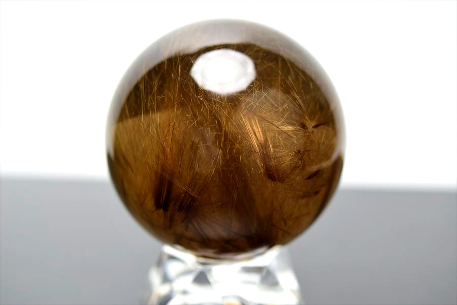 ゴールドルチル　ルチルクォーツ　金針水晶　丸玉　穴なし　金運　財運　スフィア　天然石　パワーストーン