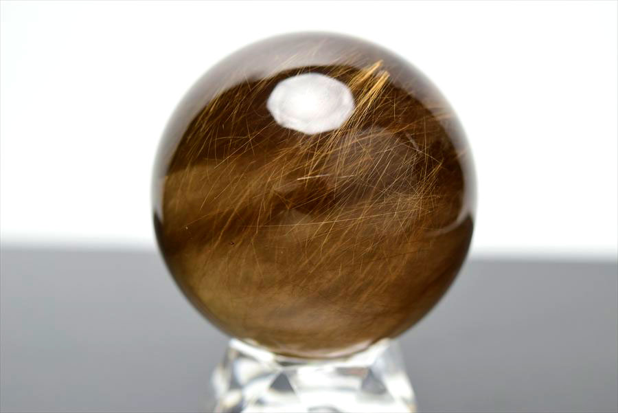 ゴールドルチル　ルチルクォーツ　金針水晶　丸玉　穴なし　金運　財運　スフィア　天然石　パワーストーン