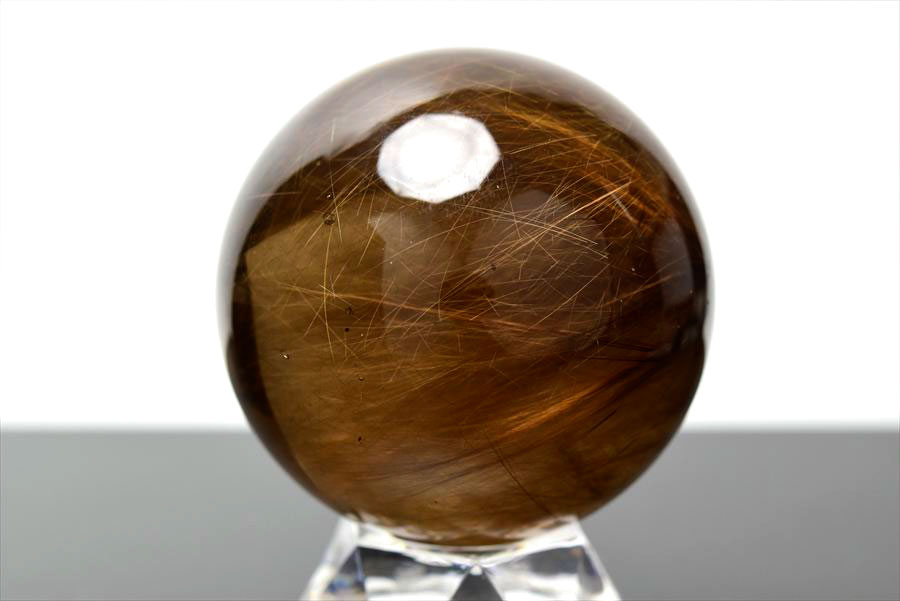 ゴールドルチル　ルチルクォーツ　金針水晶　丸玉　穴なし　金運　財運　スフィア　天然石　パワーストーン