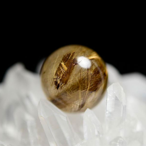 ゴールドルチル　ルチルクォーツ　金針水晶　丸玉　穴なし　金運　財運　スフィア　天然石　パワーストーン