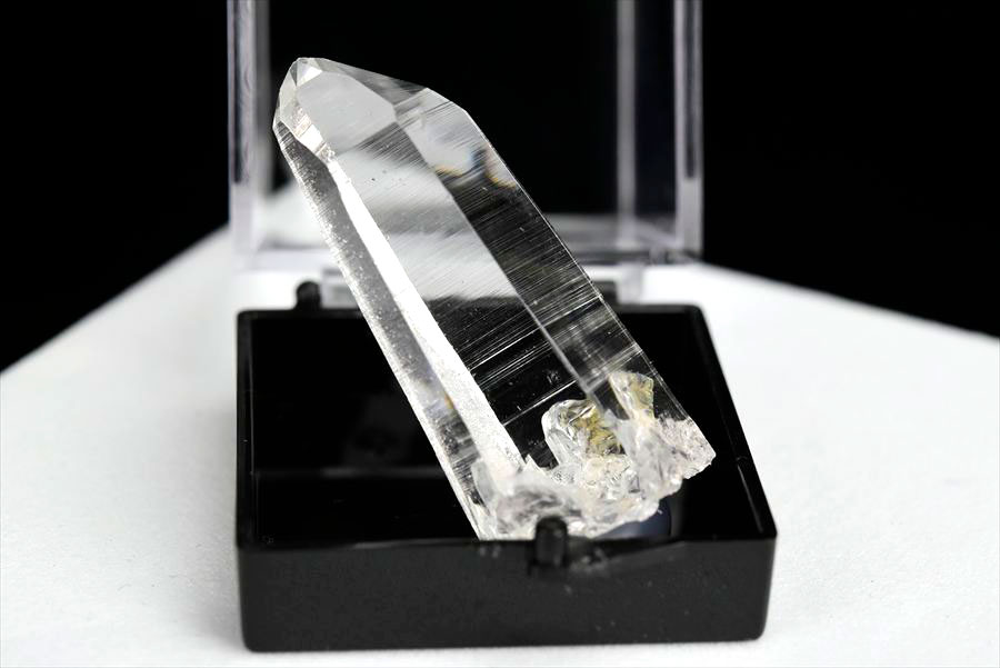 高品質 虹入り コロンビア産 レムリアンシード クリスタル B トップ