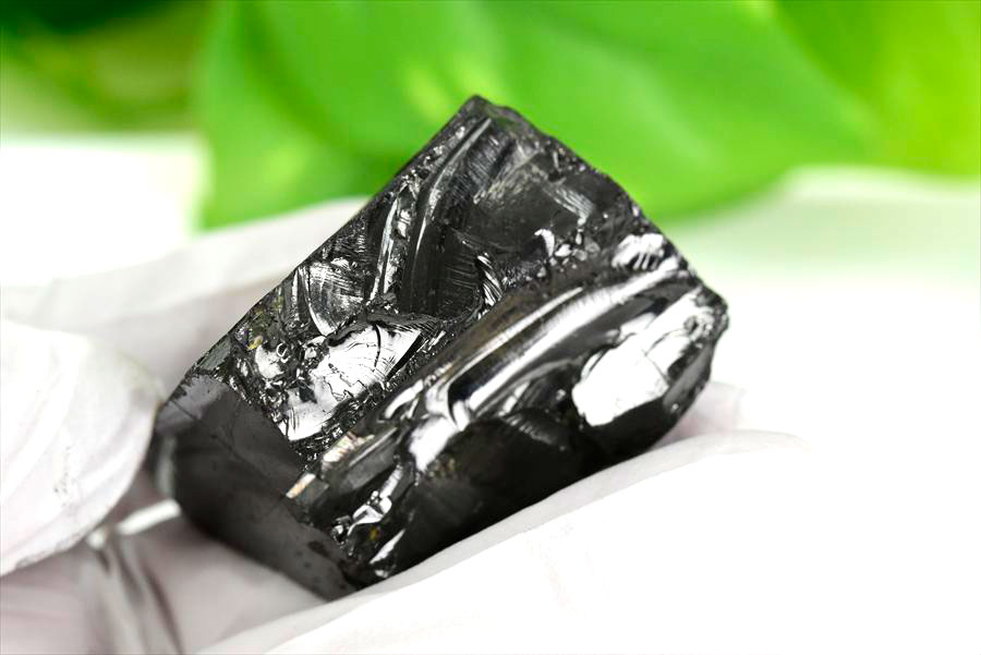 シュンガイト　エリートシュンガイト　ノーブルシュンガイト　シルバーシュンガイト　noble shungite　原石　電磁波　デトックス　浄化　天然石　パワーストーン