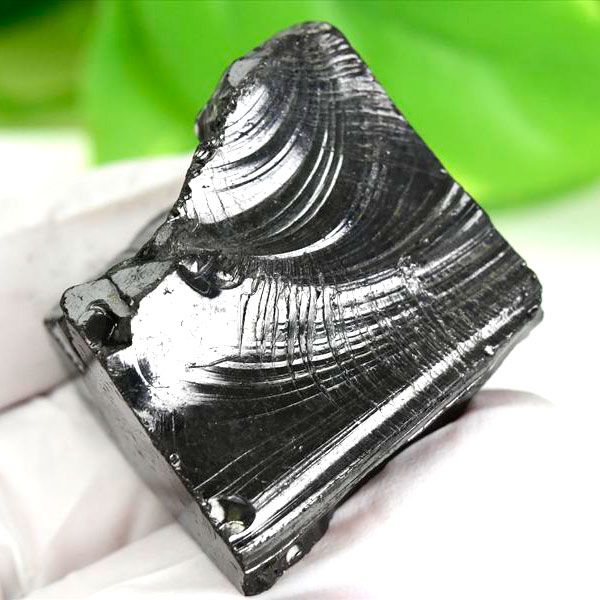 シュンガイト　エリートシュンガイト　ノーブルシュンガイト　シルバーシュンガイト　noble shungite　原石　電磁波　デトックス　浄化　天然石　パワーストーン