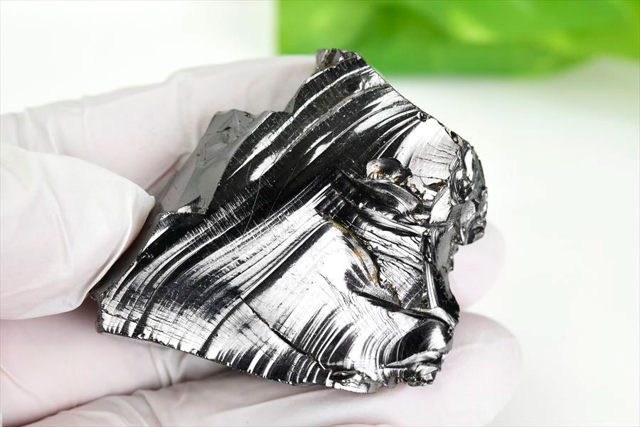 シュンガイト　エリートシュンガイト　ノーブルシュンガイト　シルバーシュンガイト　noble shungite　原石　電磁波　デトックス　浄化　天然石　パワーストーン