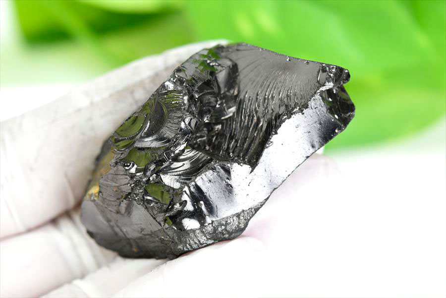 シュンガイト　エリートシュンガイト　ノーブルシュンガイト　シルバーシュンガイト　noble shungite　原石　電磁波　デトックス　浄化　天然石　パワーストーン
