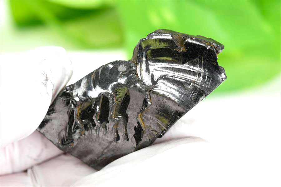 シュンガイト　エリートシュンガイト　ノーブルシュンガイト　シルバーシュンガイト　noble shungite　原石　電磁波　デトックス　浄化　天然石　パワーストーン