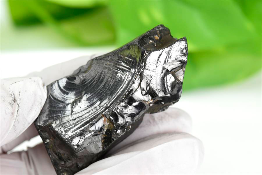 シュンガイト　エリートシュンガイト　ノーブルシュンガイト　シルバーシュンガイト　noble shungite　原石　電磁波　デトックス　浄化　天然石　パワーストーン