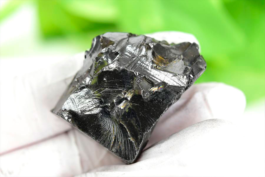 シュンガイト　エリートシュンガイト　ノーブルシュンガイト　シルバーシュンガイト　noble shungite　原石　電磁波　デトックス　浄化　天然石　パワーストーン