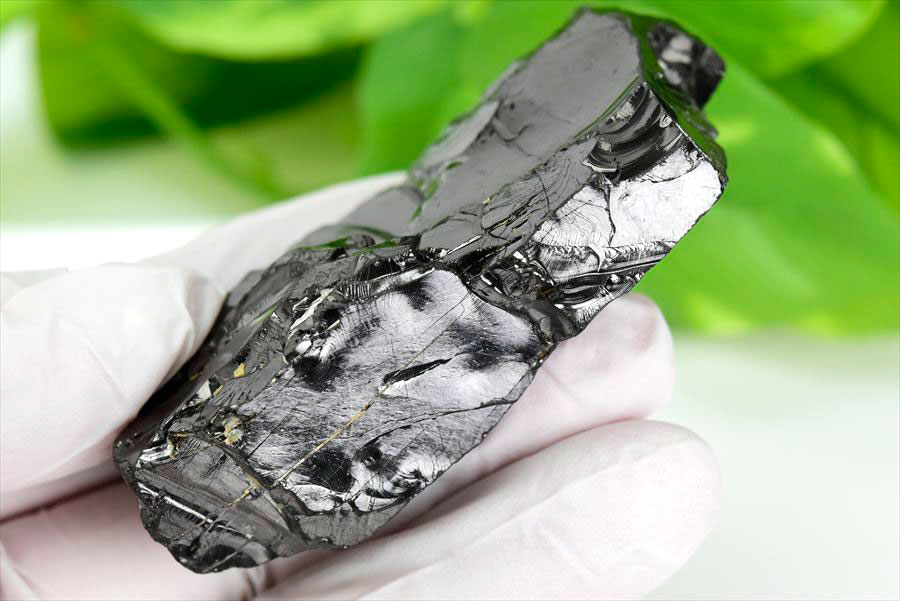 シュンガイト　エリートシュンガイト　ノーブルシュンガイト　シルバーシュンガイト　noble shungite　原石　電磁波　デトックス　浄化　天然石　パワーストーン