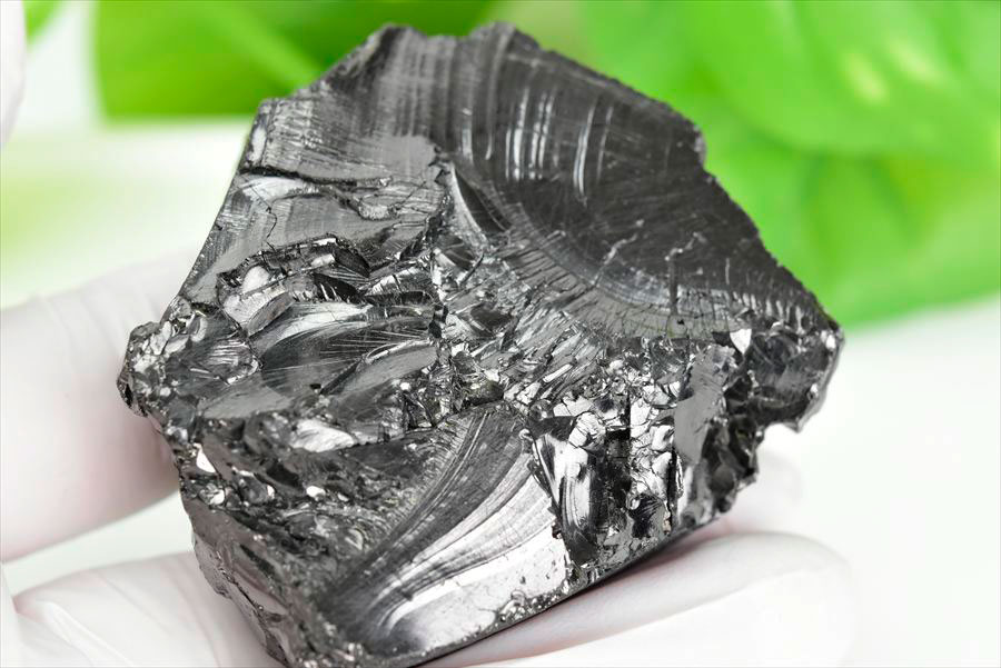 シュンガイト　エリートシュンガイト　ノーブルシュンガイト　シルバーシュンガイト　noble shungite　原石　電磁波　デトックス　浄化　天然石　パワーストーン