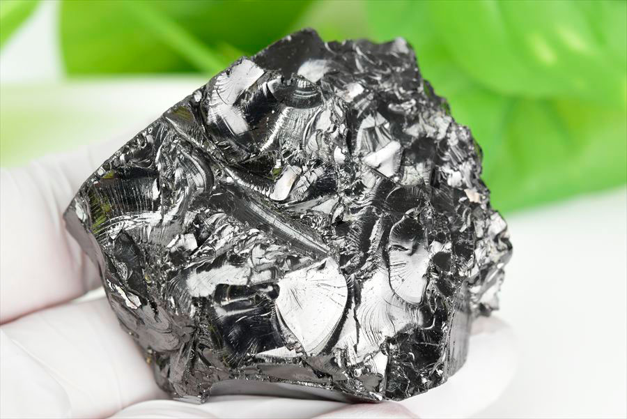 シュンガイト　エリートシュンガイト　ノーブルシュンガイト　シルバーシュンガイト　noble shungite　原石　電磁波　デトックス　浄化　天然石　パワーストーン