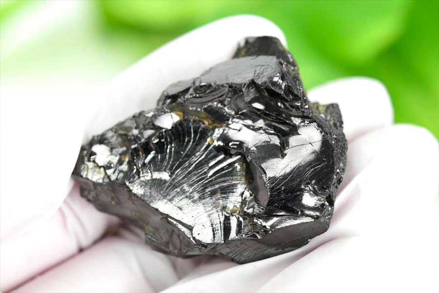 シュンガイト　エリートシュンガイト　ノーブルシュンガイト　シルバーシュンガイト　noble shungite　原石　電磁波　デトックス　浄化　天然石　パワーストーン