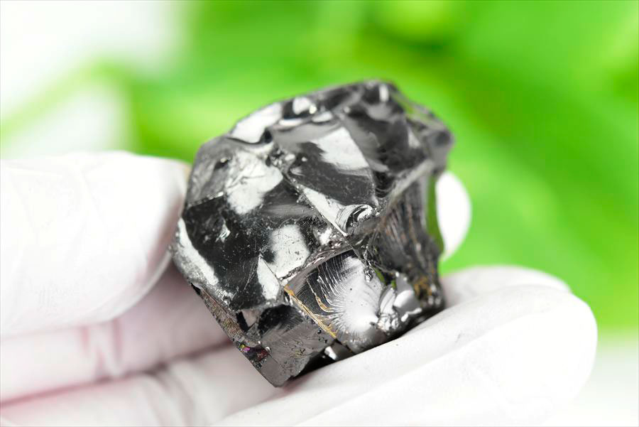 シュンガイト　エリートシュンガイト　ノーブルシュンガイト　シルバーシュンガイト　noble shungite　原石　電磁波　デトックス　浄化　天然石　パワーストーン