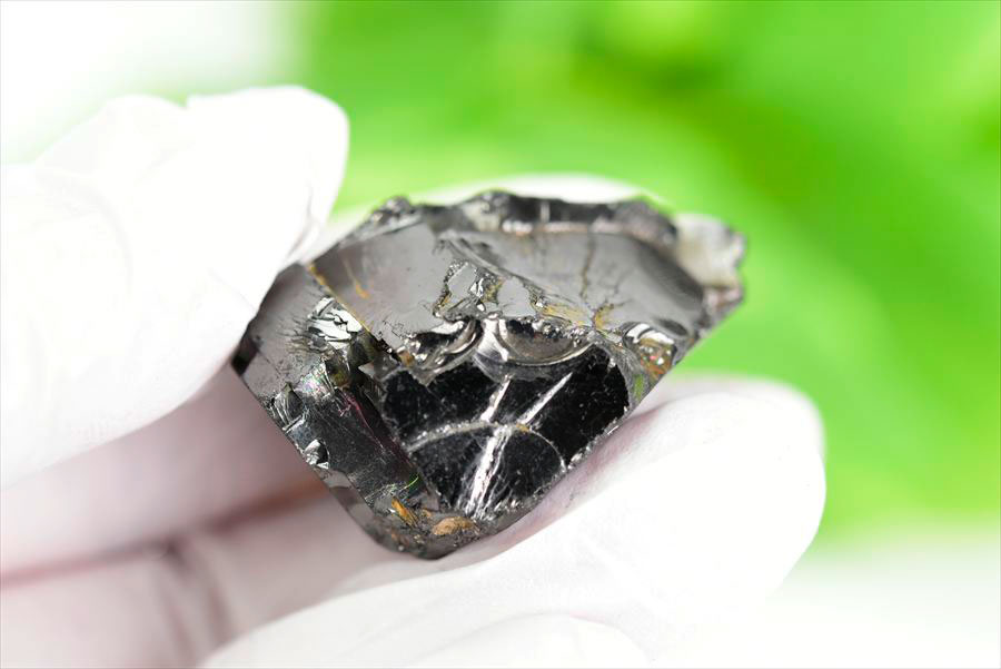 シュンガイト　エリートシュンガイト　ノーブルシュンガイト　シルバーシュンガイト　noble shungite　原石　電磁波　デトックス　浄化　天然石　パワーストーン